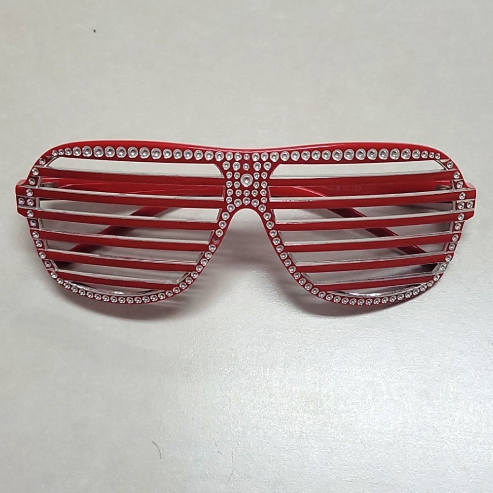 Red Costume Glasses - Fun and Eye-Catching Accessory